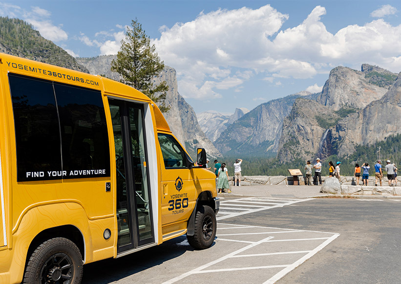 A Yosemite 360 Tours bus in Yosemite Valley